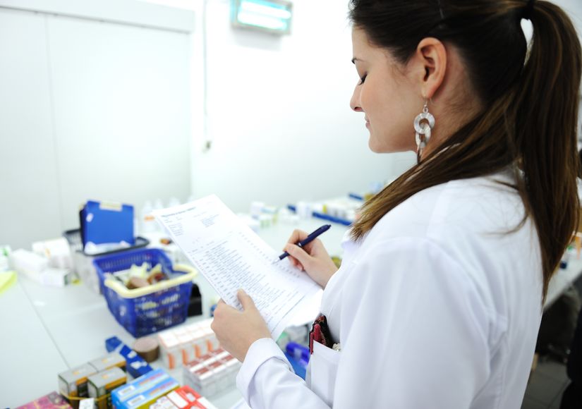 renue-rx-Customized-Care-How-Personalized-Meds-Improve-Health-Outcomes
